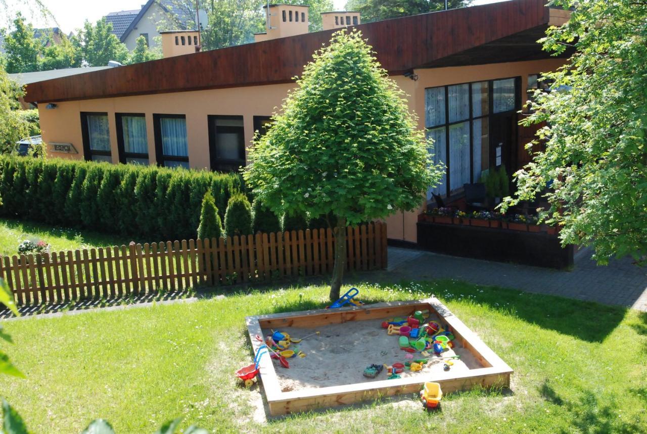 O.W. Sek Villa Карвиа Екстериор снимка