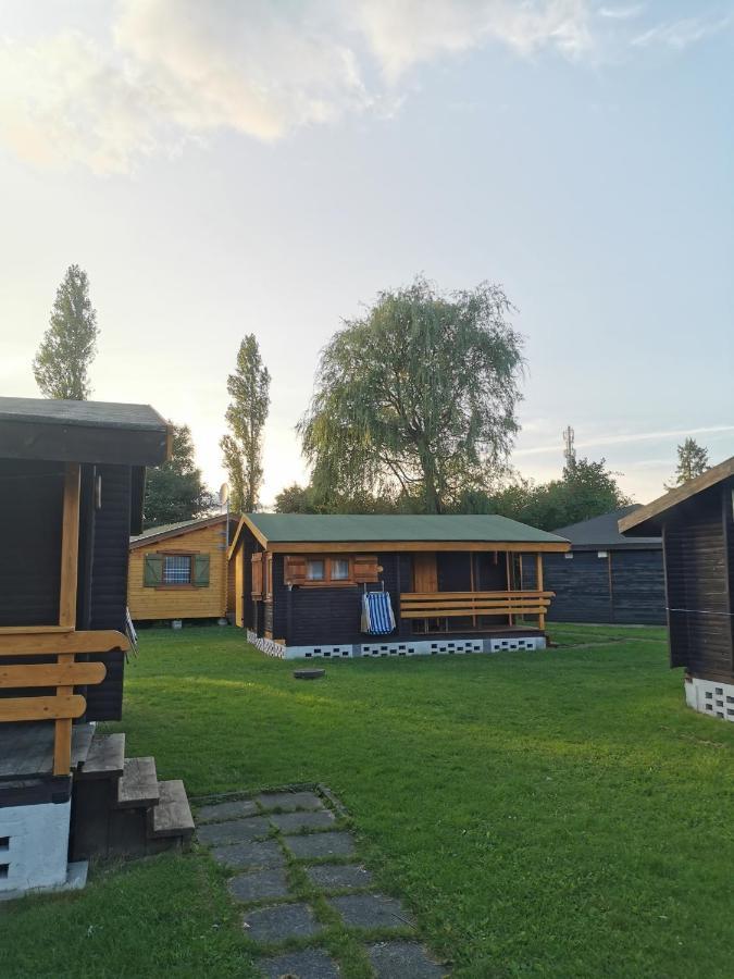 O.W. Sek Villa Карвиа Екстериор снимка