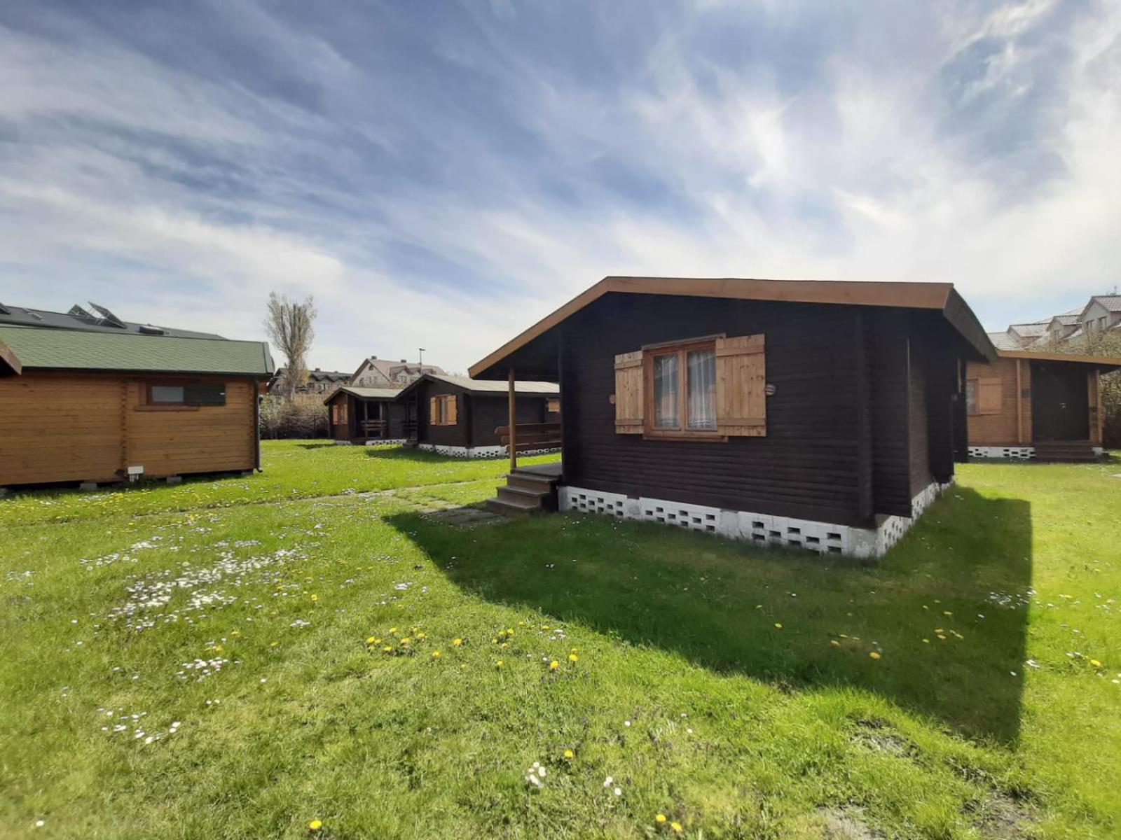 O.W. Sek Villa Карвиа Екстериор снимка