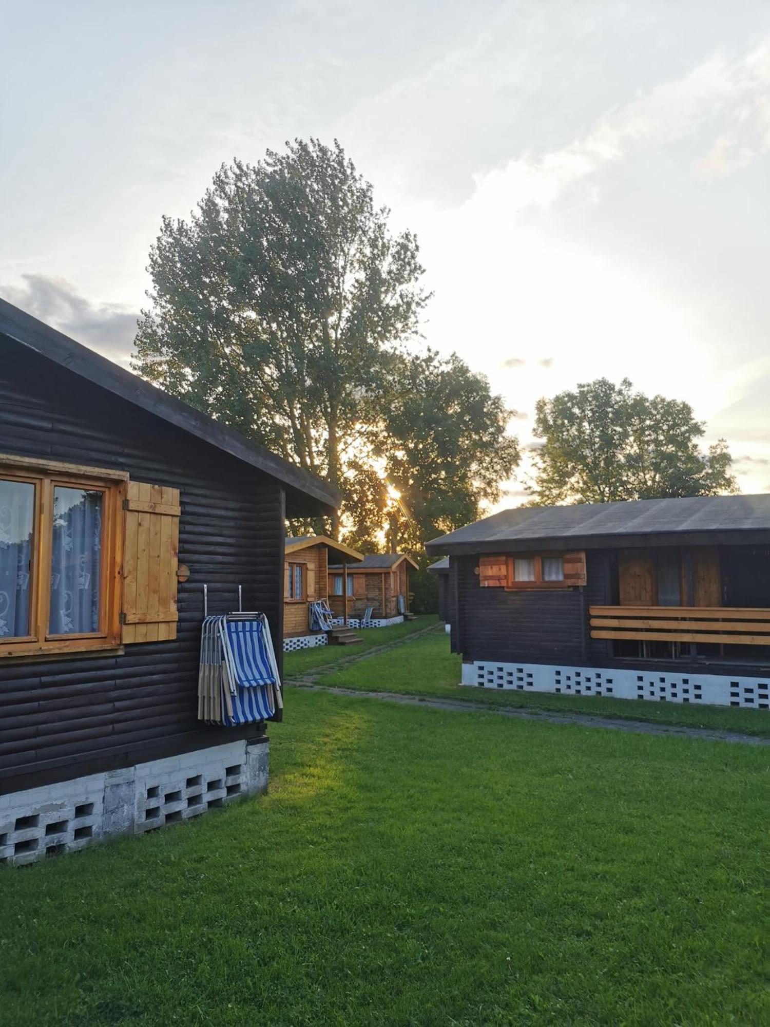 O.W. Sek Villa Карвиа Екстериор снимка