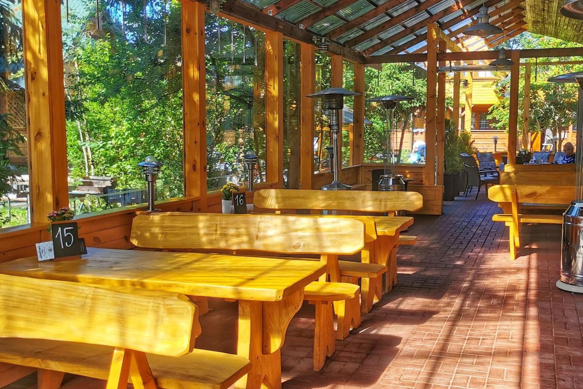 O.W. Sek Villa Карвиа Екстериор снимка